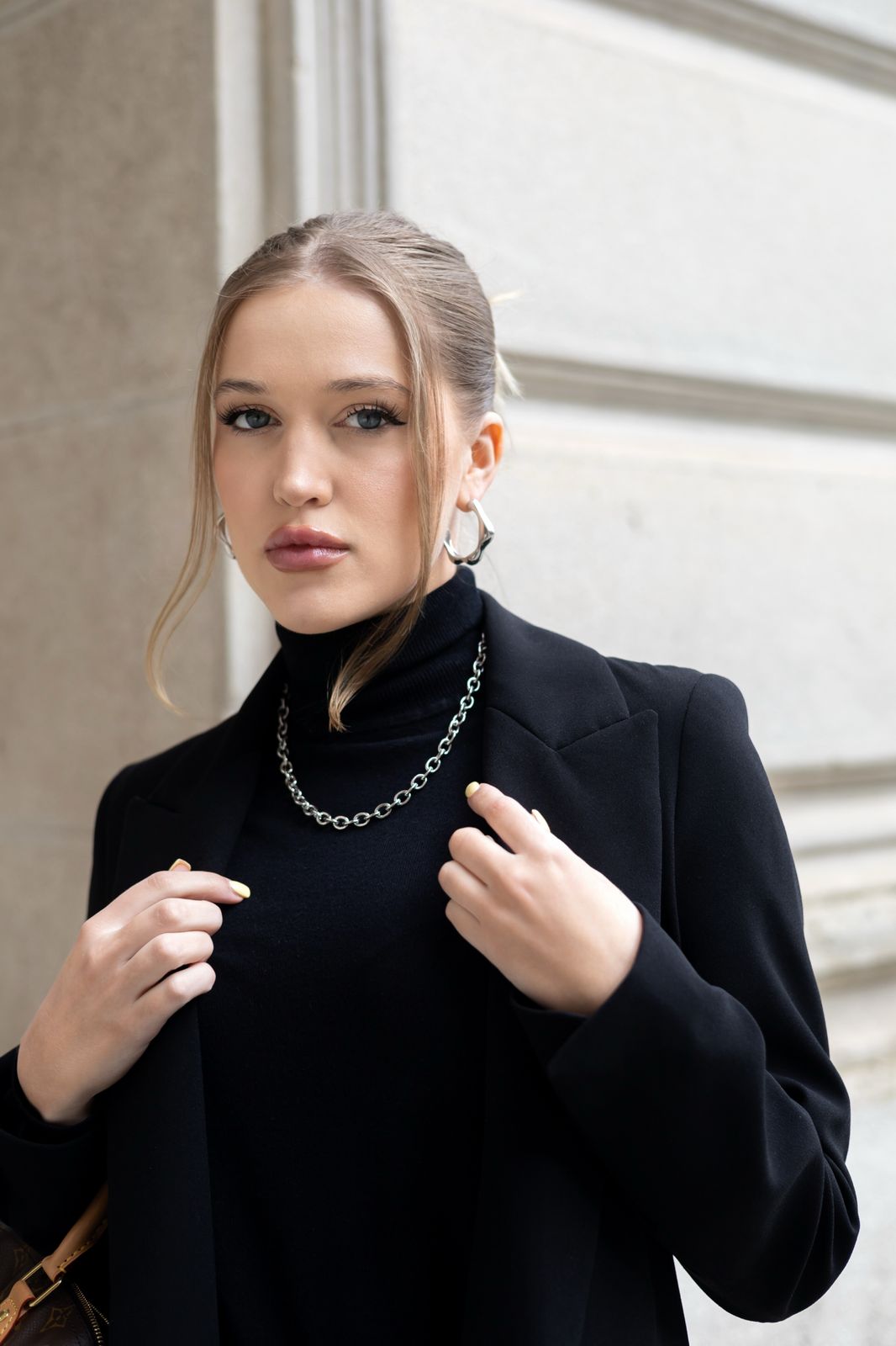 Chloe Halskette – glänzende Perlen - Statementkette für Damen