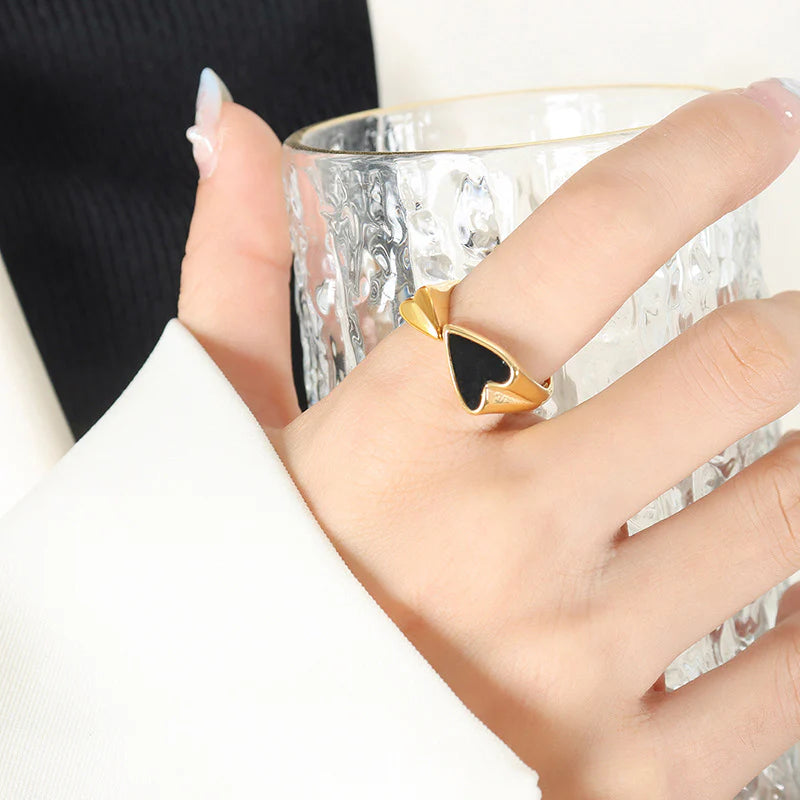 18K gold-plated heart ring statement design modern jewelry