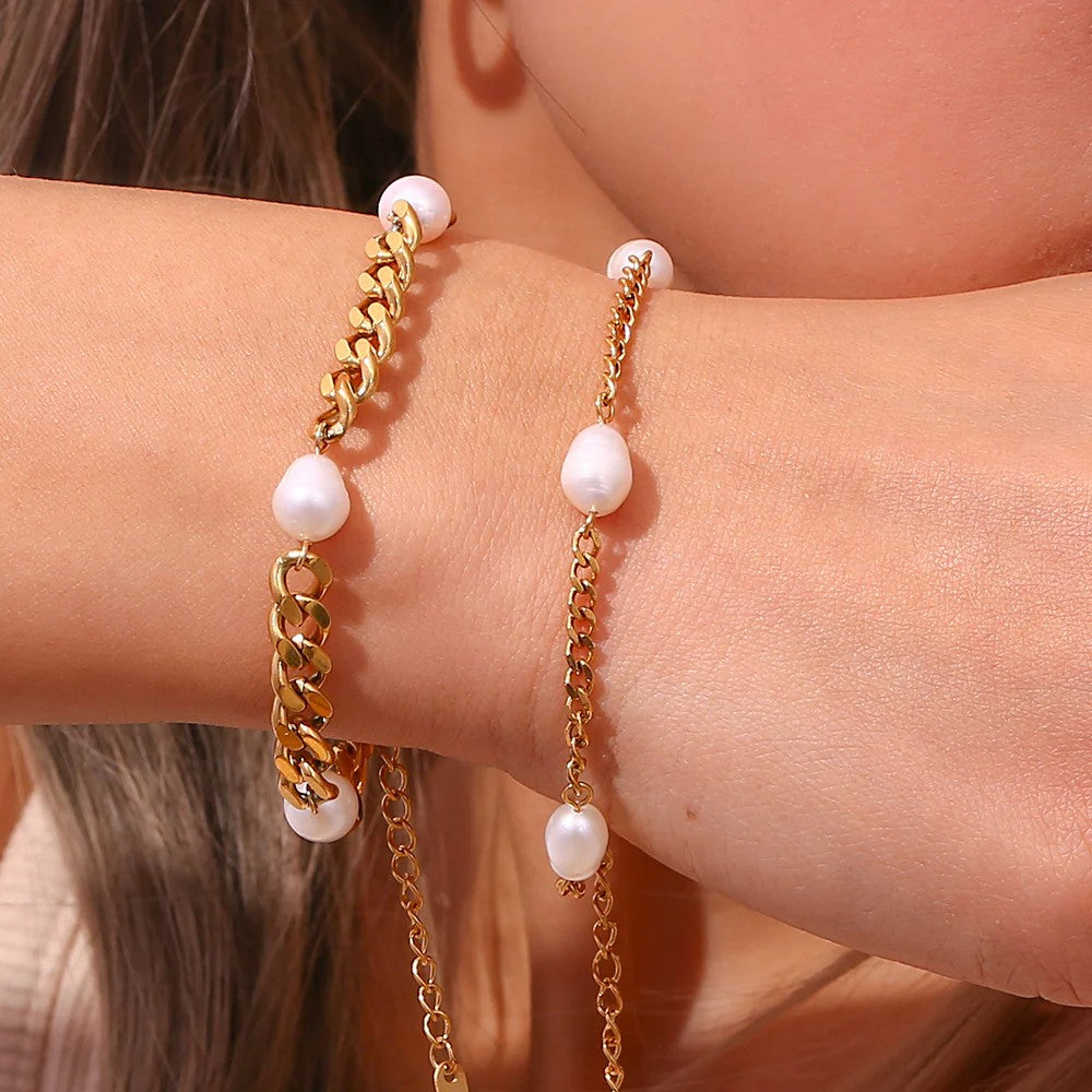 Chunky gold-plated pearl bracelet for women – CELOSIA