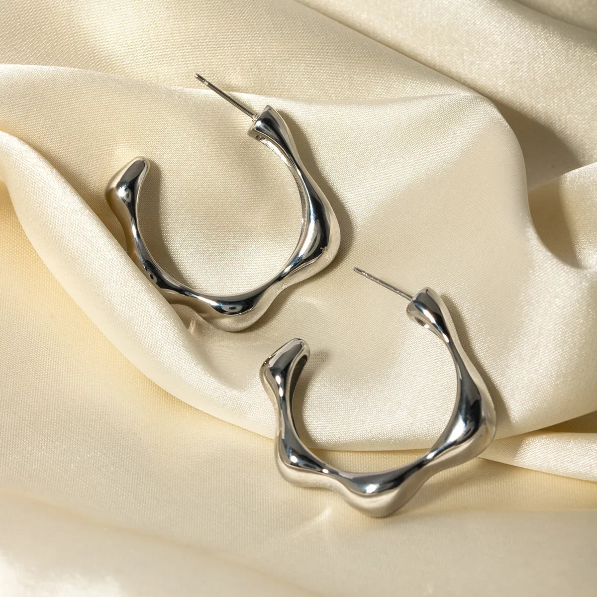 Rowan stainless steel chunky geometric earrings for women
