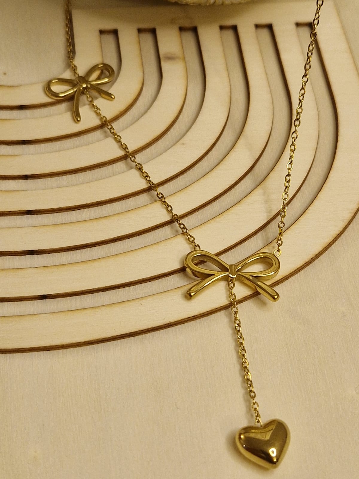 Romantische Damenschmuck Geschenkidee mit 3D-Herz