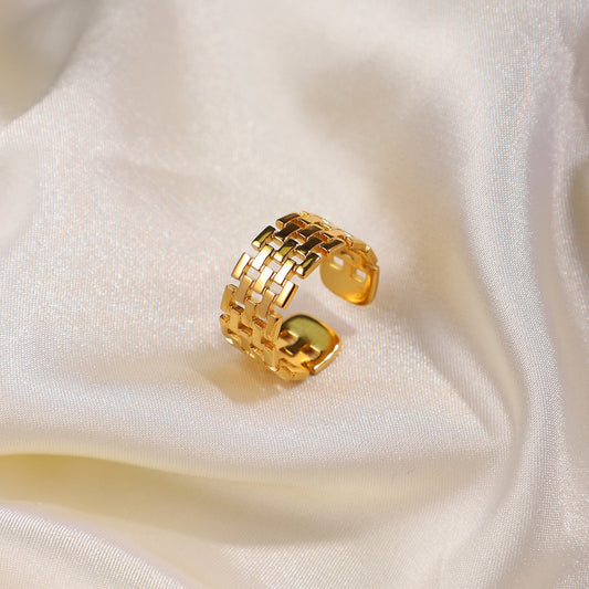 Viola gold-plated geometric mesh open ring
